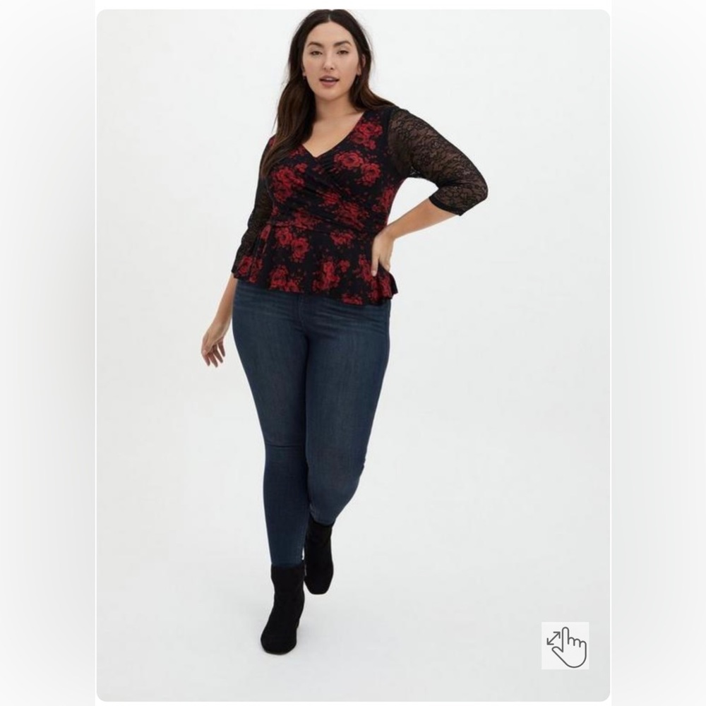 LACE SURPLICE PEPLUM CROP TOP